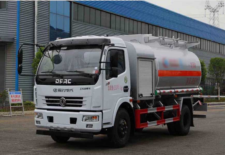 CLW5112GJYE5型飛機(jī)加油車